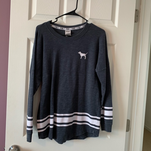 PINK Victoria's Secret Tops - Cozy PiNK sweatshirt